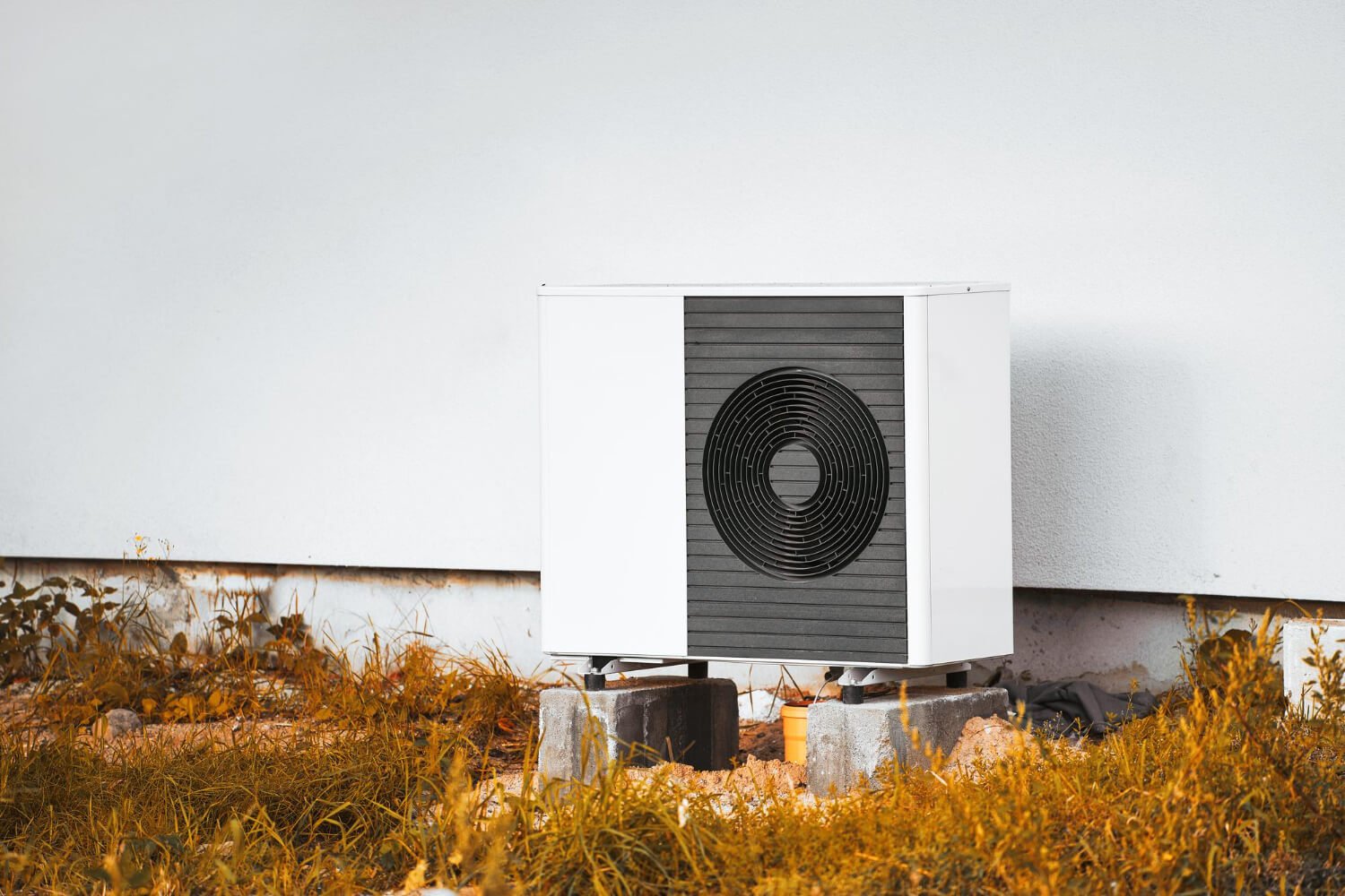 Het verschil tussen een hybride en een all electric warmtepomp